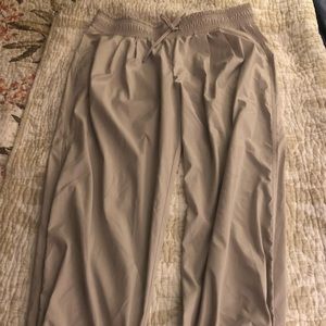 EUC Athleta Tan ankle tie pants with drawstring waist